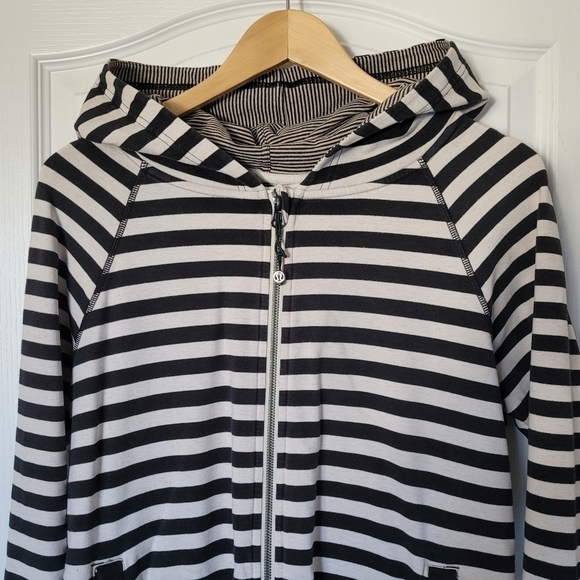 LULULEMON Rolling With My Omies Striped Hoodie | size 4 - Picture 1 of 7